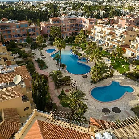 Limnaria Gardens 5326